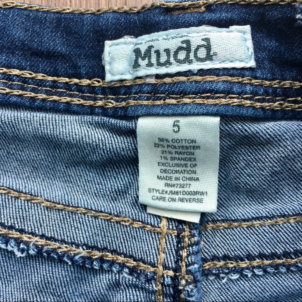 • Mudd • - Picture 2 of 3